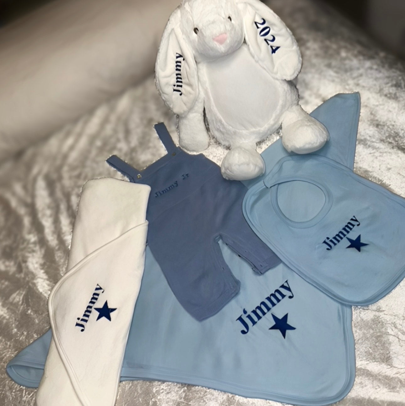 Welcome To The World Gift Set